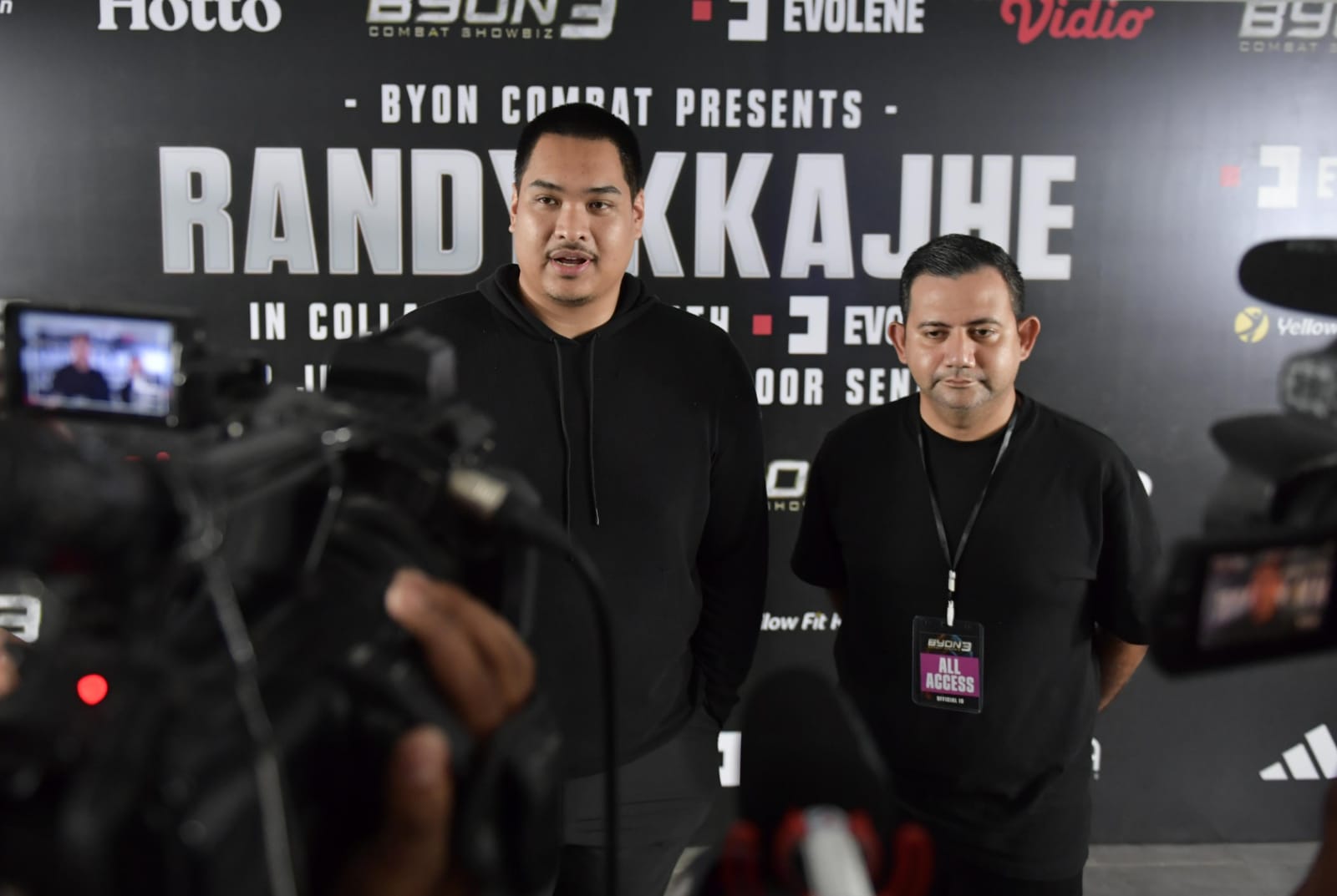 2940Menpora-Dito-Apresiasi-Byon-Combat-Showbiz-3--Jadi-Ajang-Pembinaan-Boxing-dan-Kickboxing