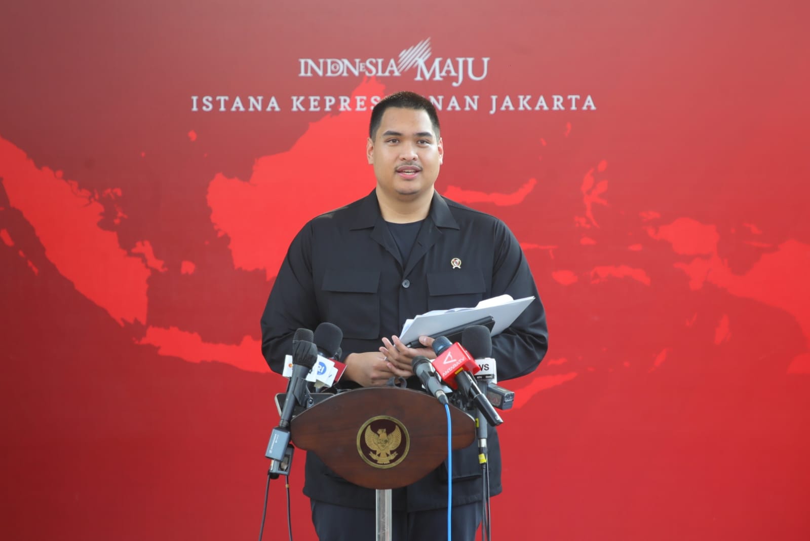 1043Menpora-Dito-Ratas-dengan-Presiden-Jokowi-Bahas-Penyelenggaraan-Kejuaraan-Olahraga-Internasional-Tahun-2025