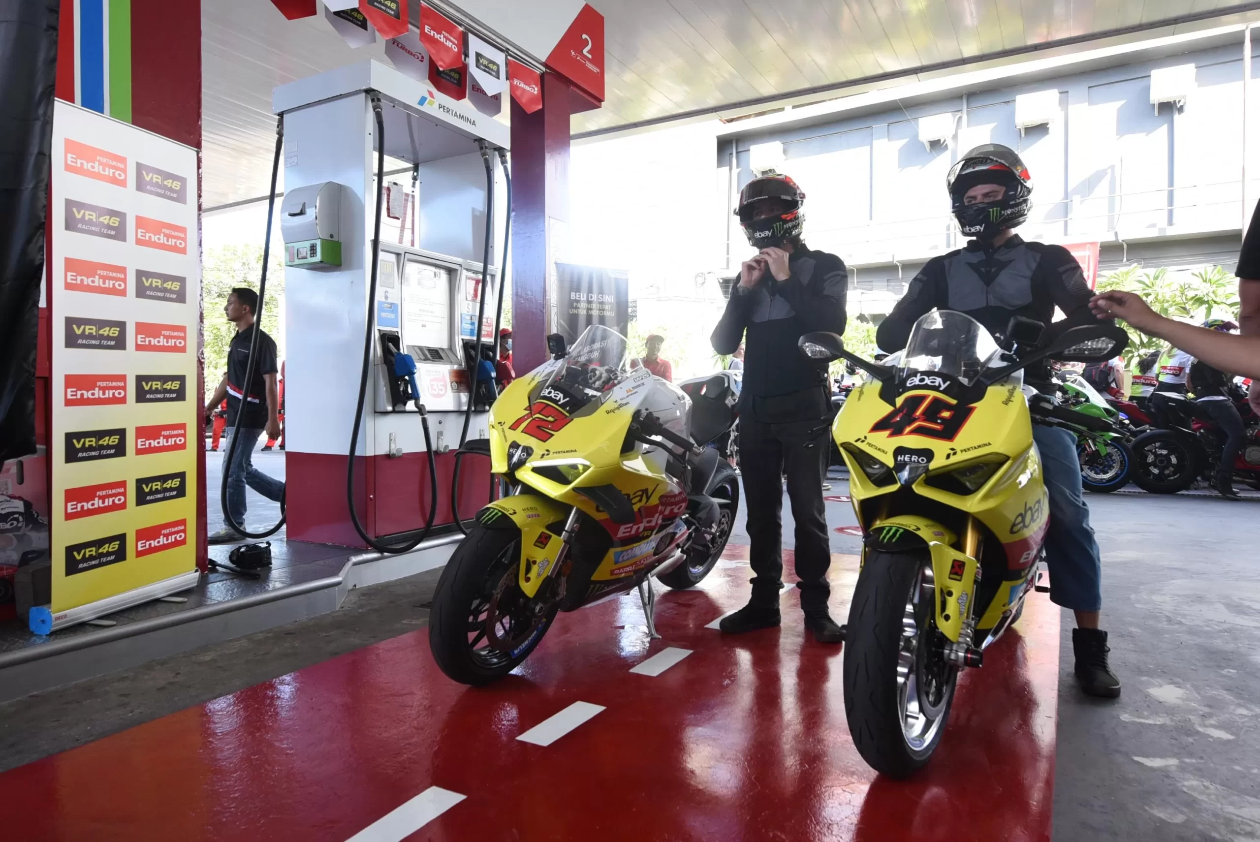 Pertama-di-Dunia-Pertamina-Dukung-Kesuksesan-Meet-and-Greet-dengan-Para-Pembalap-VR46-2-2369785923