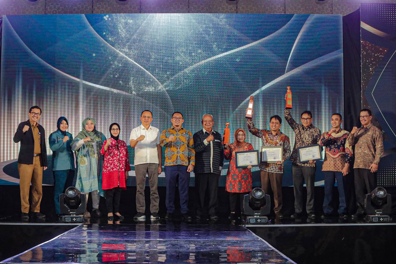 17302113093-berdaya-tahan-dan-berpotensi-tinggi-ini-9-koperasi-sehat-kota-bandung-tahun-2024