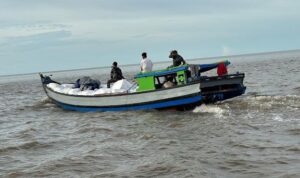 Lantamal Tarakan Gagalkan Penyelundupan Ballpres Ilegal