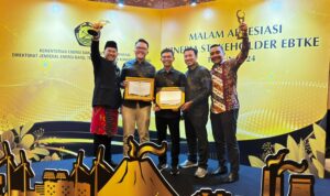 WhatsApp Image 2024-12-19 at 16.50.08 (1) PLN Indonesia Power UBP Priok Raih Penghargaan di Ajang EBTKE 2024