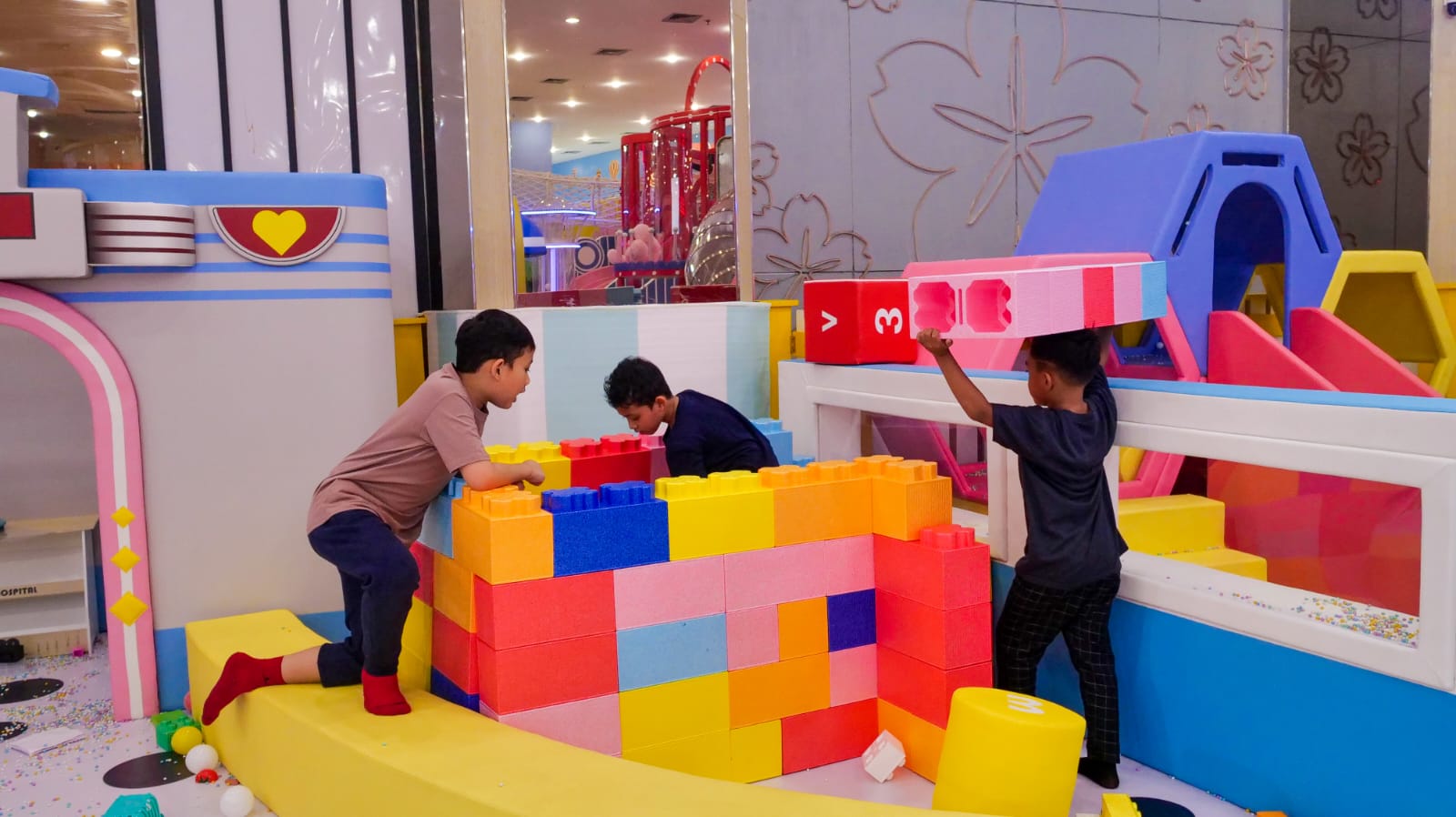 WhatsApp Image 2024-12-24 at 17.11.27 Roll N’ Play, Playground Terbaru yang Wajib Dikunjungi di Cibubur!