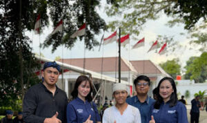 Management Aston hotel bersama warga baduy