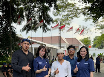 Management Aston hotel bersama warga baduy