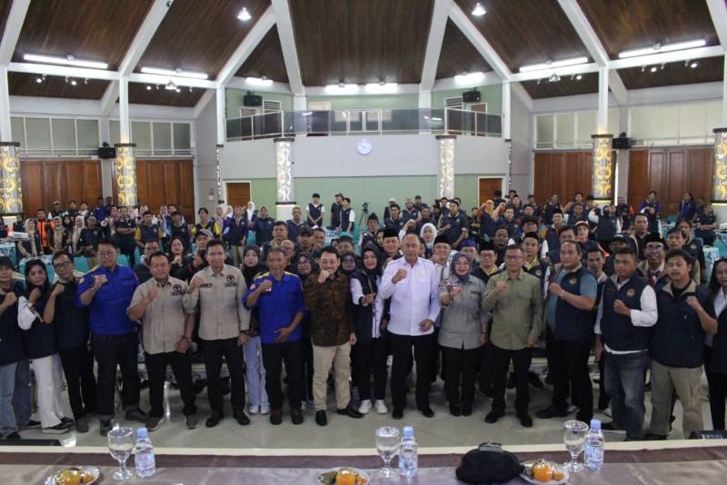 163043-ea571676ce9b75b0730a5d56350ae93e-163043